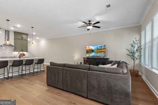 300 Walker Avenue, Roswell, GA 30076