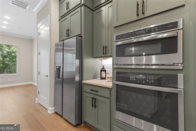 300 Walker Avenue, Roswell, GA 30076