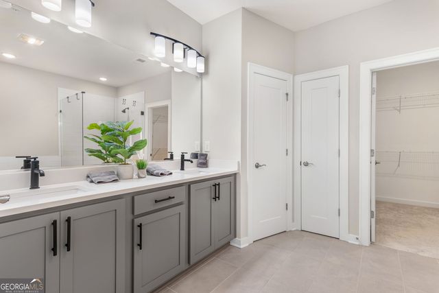 300 Walker Avenue, Roswell, GA 30076