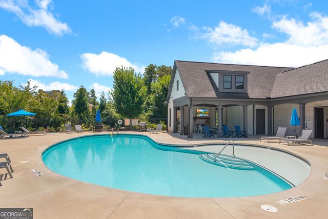 300 Walker Avenue, Roswell, GA 30076