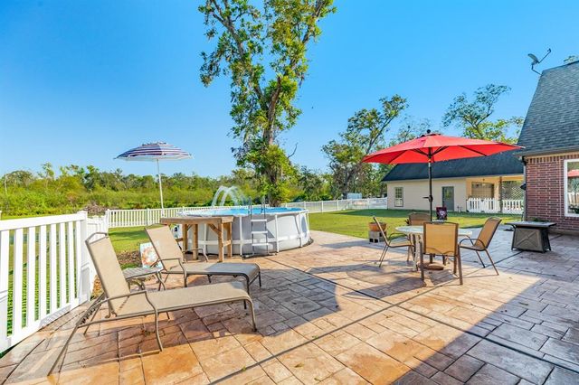 350 Pecan Estates Road, Angleton, TX 77515