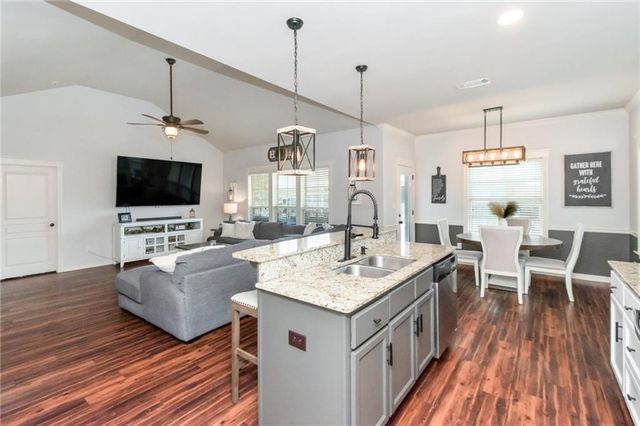 7911 Park Place N Drive, Mobile, AL 36608