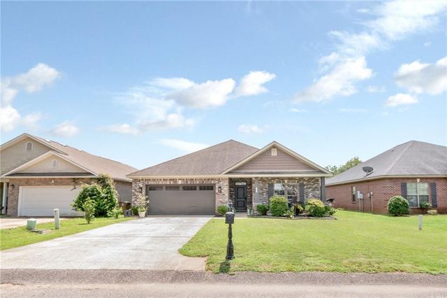 7911 Park Place N Drive, Mobile, AL 36608