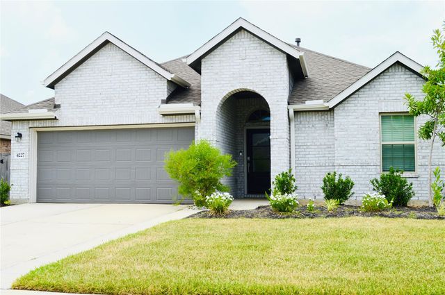 4227 Sterling View Boulevard, Baytown, TX 77521