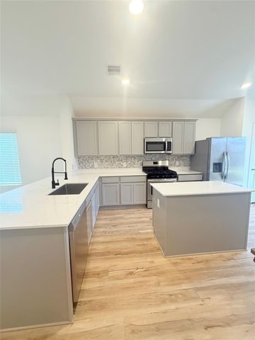 4227 Sterling View Boulevard, Baytown, TX 77521