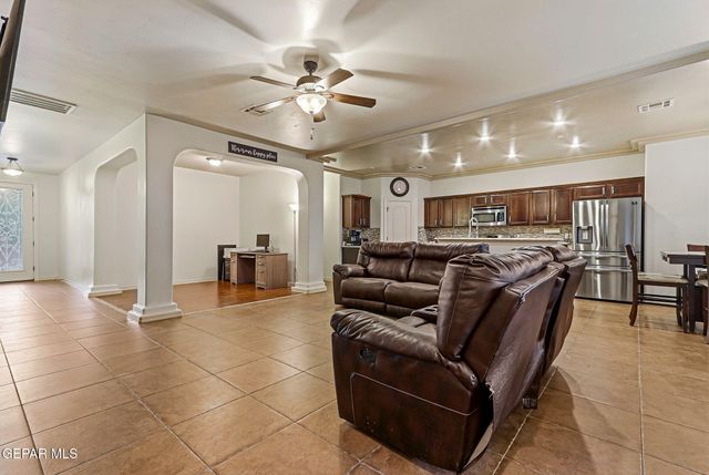 7388 BRAYS LANDING Drive, El Paso, TX 79911
