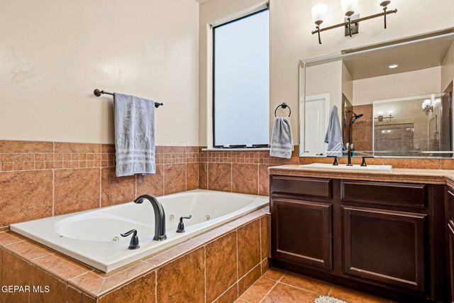 7388 BRAYS LANDING Drive, El Paso, TX 79911