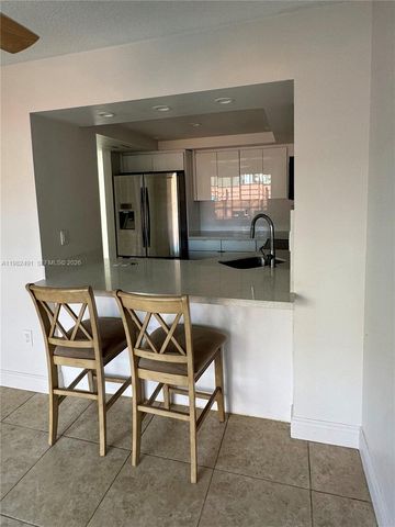 10220 SW 77th Ct, Miami, FL 33156