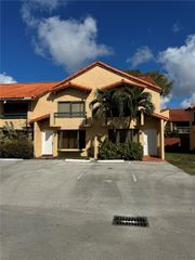 10220 SW 77th Ct, Miami, FL 33156