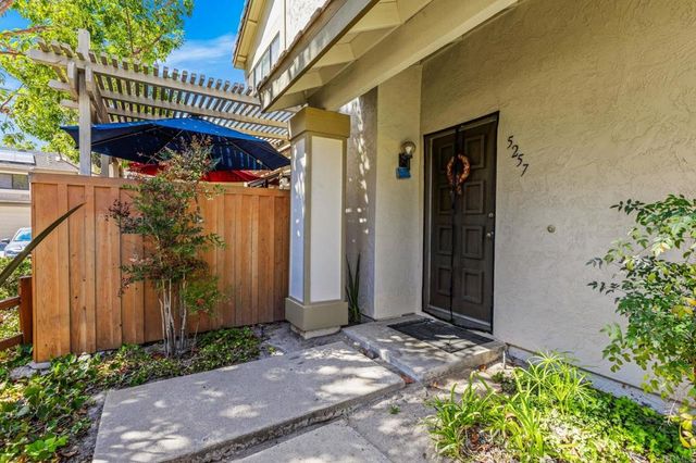 5257 Edge Park Way, San Diego, CA 92124