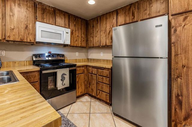 5257 Edge Park Way, San Diego, CA 92124