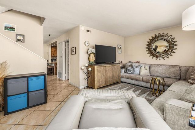 5257 Edge Park Way, San Diego, CA 92124