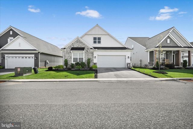 109 BELLFLOWER AVE, Annville, PA 17003
