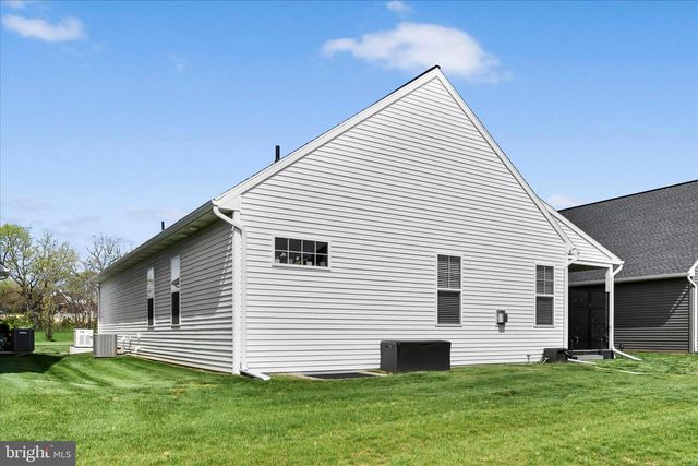 109 BELLFLOWER AVE, Annville, PA 17003