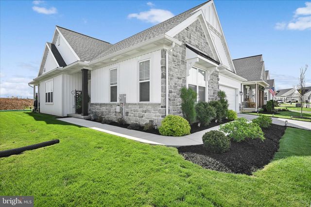 109 BELLFLOWER AVE, Annville, PA 17003