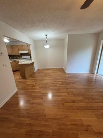 435 Pine Glen Lane C-2, Greenacres, FL 33463