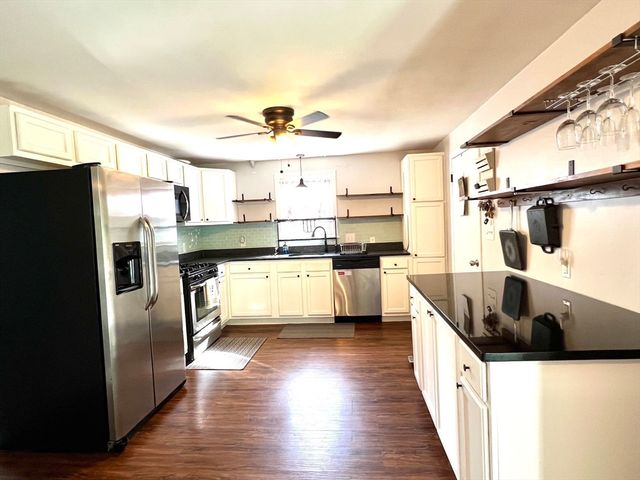 16 Ridge Ave, Lynn, MA 01905