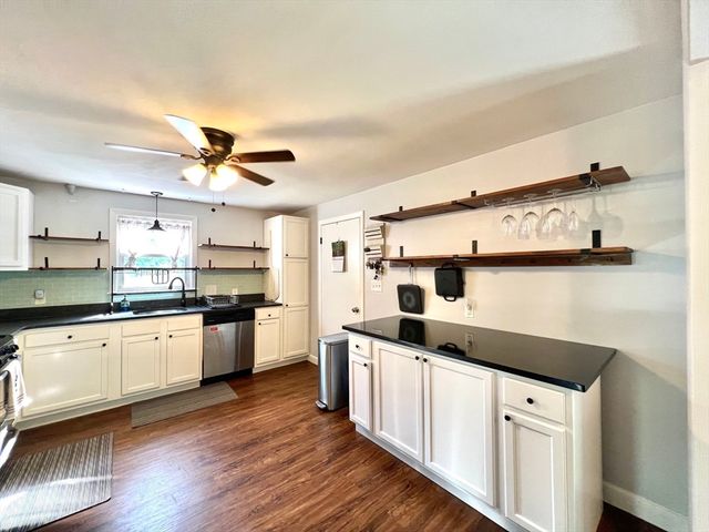 16 Ridge Ave, Lynn, MA 01905