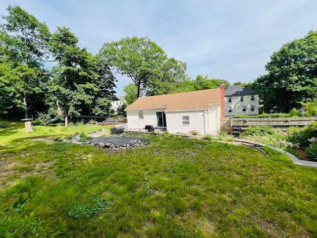 16 Ridge Ave, Lynn, MA 01905