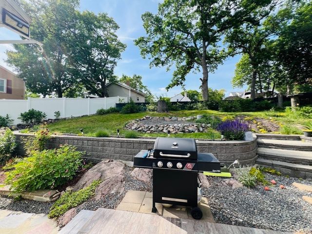 16 Ridge Ave, Lynn, MA 01905