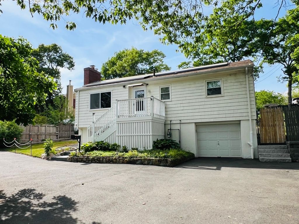 16 Ridge Ave, Lynn, MA 01905