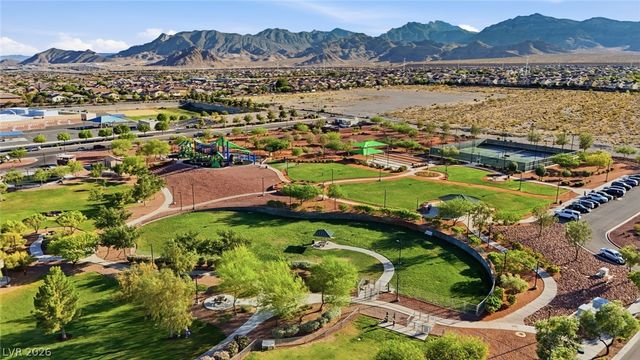 10335 Bays Mountain Avenue, Las Vegas, NV 89166