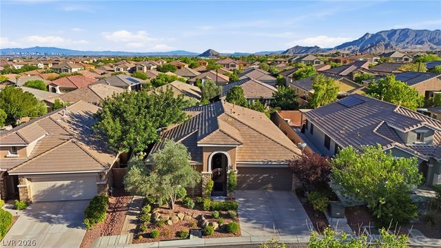 10335 Bays Mountain Avenue, Las Vegas, NV 89166