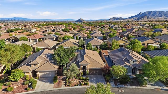 10335 Bays Mountain Avenue, Las Vegas, NV 89166