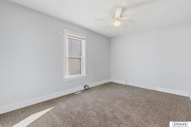 2561 Pinkney Street, Omaha, NE 68111