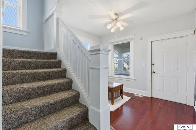 2561 Pinkney Street, Omaha, NE 68111