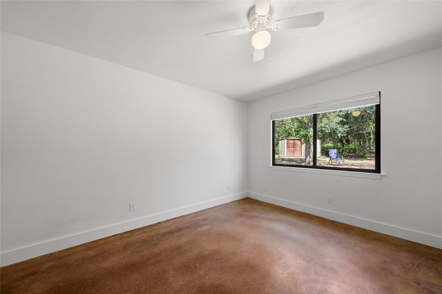 2011 Castle Gate CIR, San Marcos, TX 78666