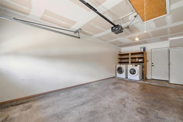2011 Castle Gate CIR, San Marcos, TX 78666