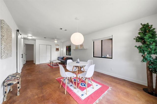 2011 Castle Gate CIR, San Marcos, TX 78666
