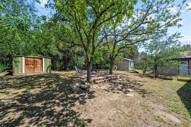 2011 Castle Gate CIR, San Marcos, TX 78666