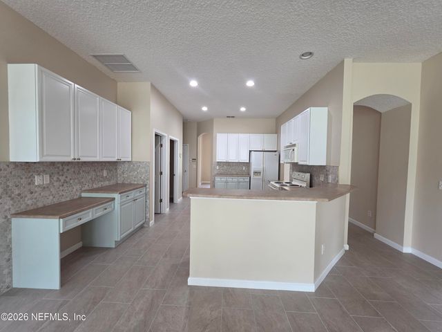 739 WAKEMONT Drive, Orange Park, FL 32065