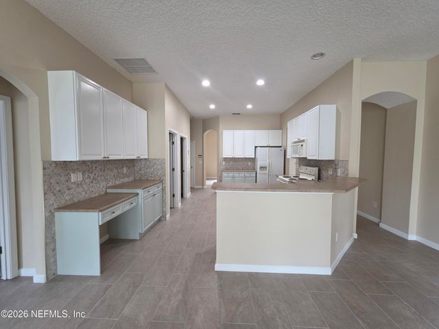 739 WAKEMONT Drive, Orange Park, FL 32065