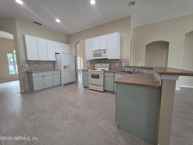 739 WAKEMONT Drive, Orange Park, FL 32065