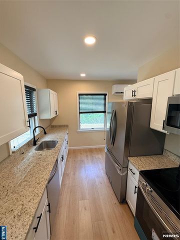 48 Ringwood B, Ringwood, NJ 07456