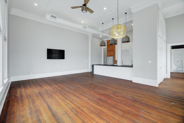 2206 Strand St 201, Galveston, TX 77550