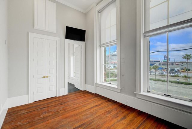 2206 Strand St 201, Galveston, TX 77550