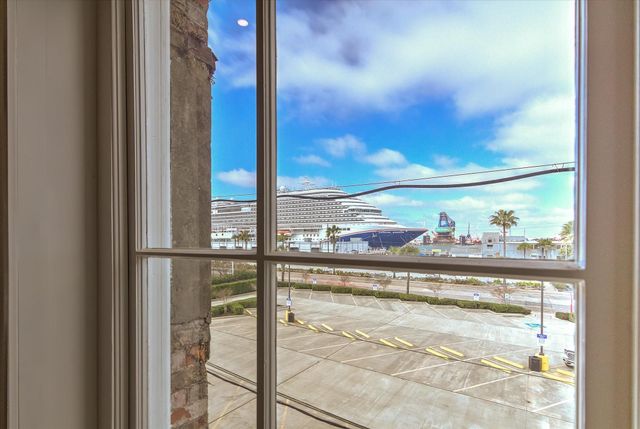 2206 Strand St 201, Galveston, TX 77550