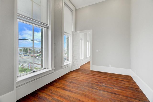 2206 Strand St 201, Galveston, TX 77550