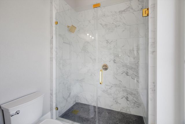 2206 Strand St 201, Galveston, TX 77550