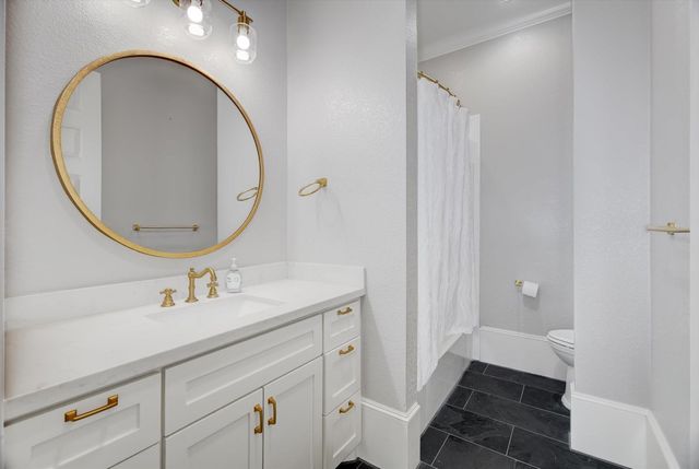 2206 Strand St 201, Galveston, TX 77550