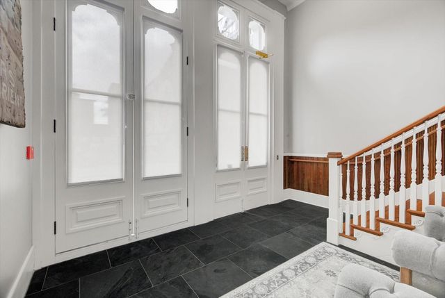 2206 Strand St 201, Galveston, TX 77550