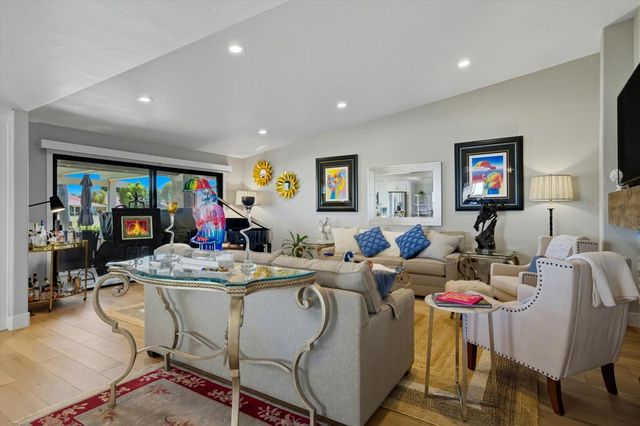 211 Camino Arroyo N, Palm Desert, CA 92260