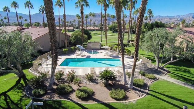 211 Camino Arroyo N, Palm Desert, CA 92260