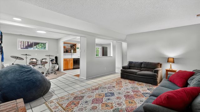 523 E Fellows St, Medical Lake, WA 99022