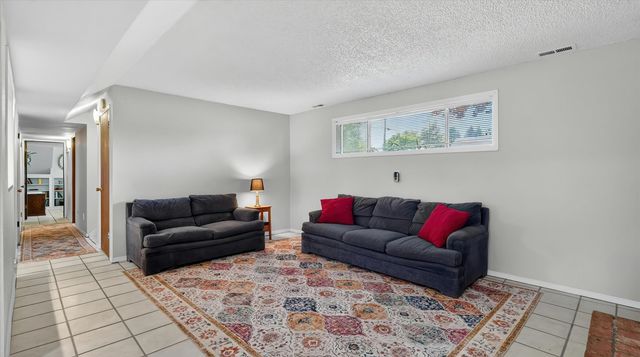 523 E Fellows St, Medical Lake, WA 99022