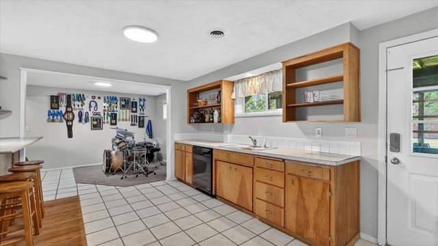 523 E Fellows St, Medical Lake, WA 99022